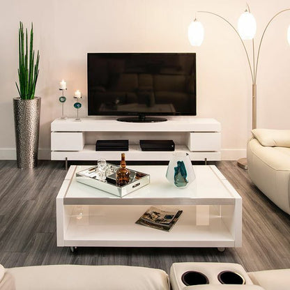 Hammered Cone with 4ft Snake Grass