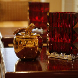 La Pomme Candle (Gold)